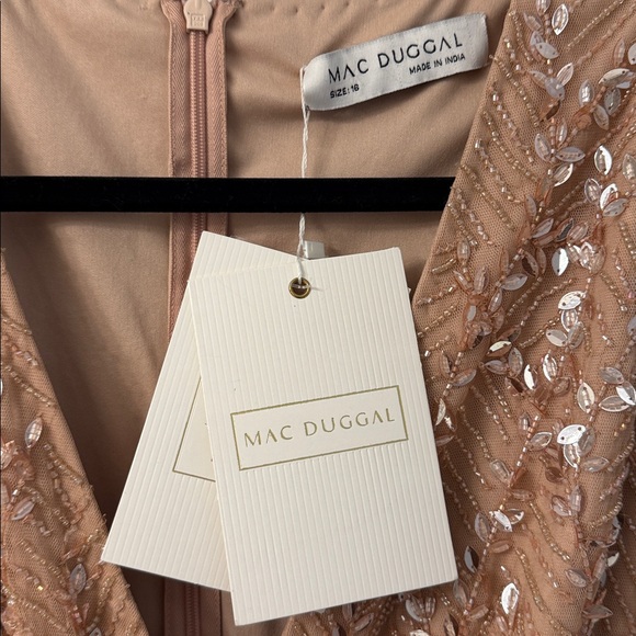 NWT MacDuggal Pink Embellished Flutter Sleeve Gown$698 Sz 16 - Picture 7 of 8